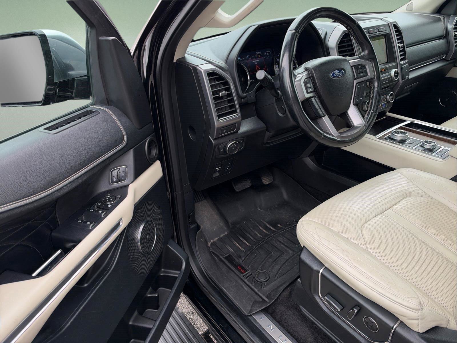 Used 2018 Ford Expedition Max Platinum AWD/4WD image 16