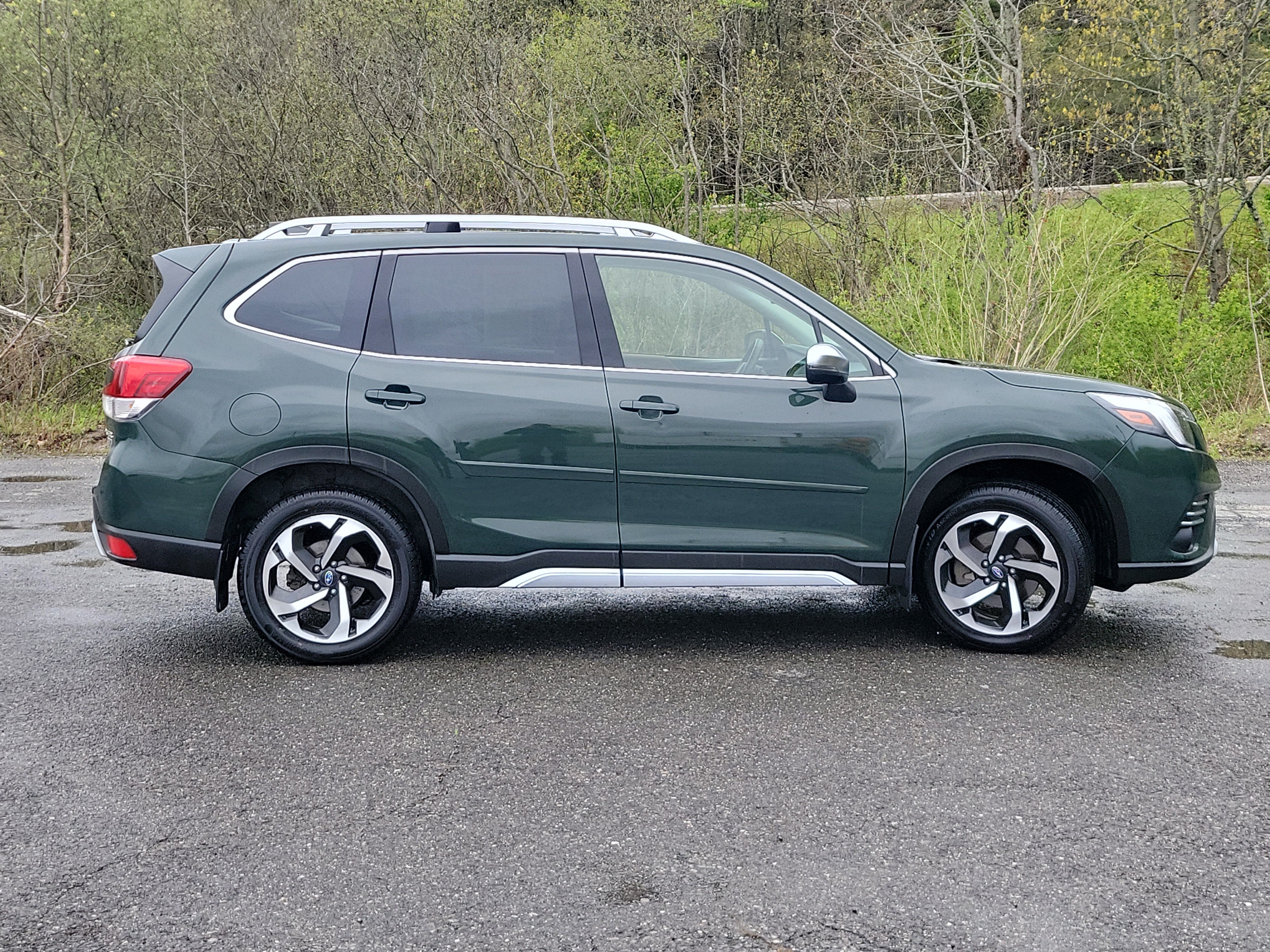 Used 2023 Subaru Forester Touring AWD/4WD image 4