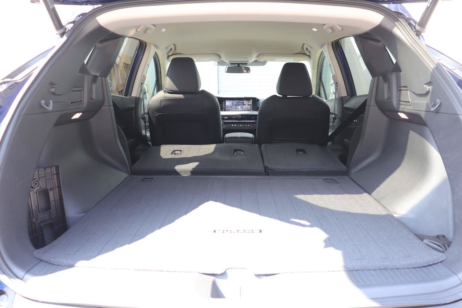 Used 2025 Nissan Murano SV AWD/4WD image 15