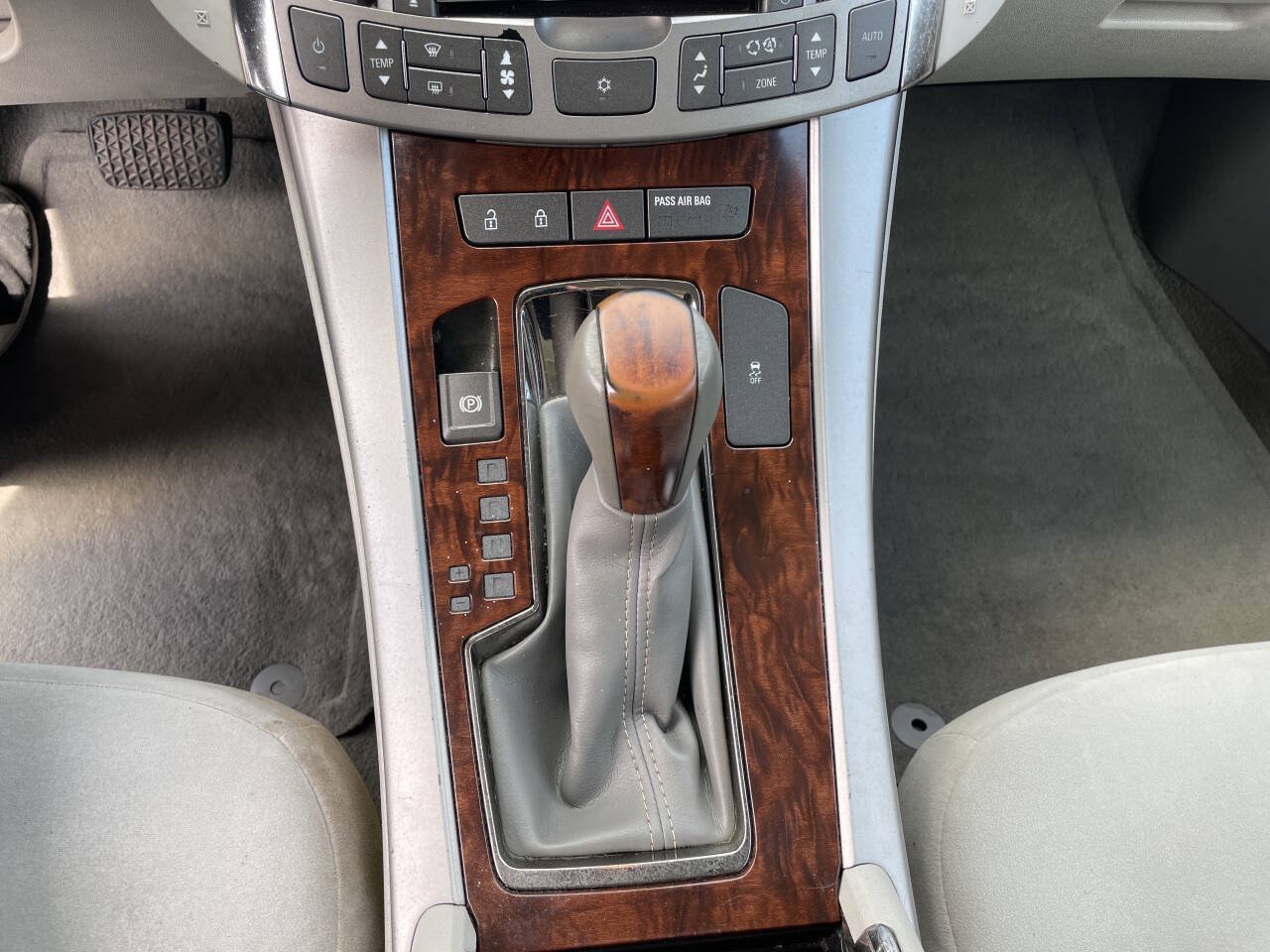 Used 2010 Buick LaCrosse CX FWD image 23