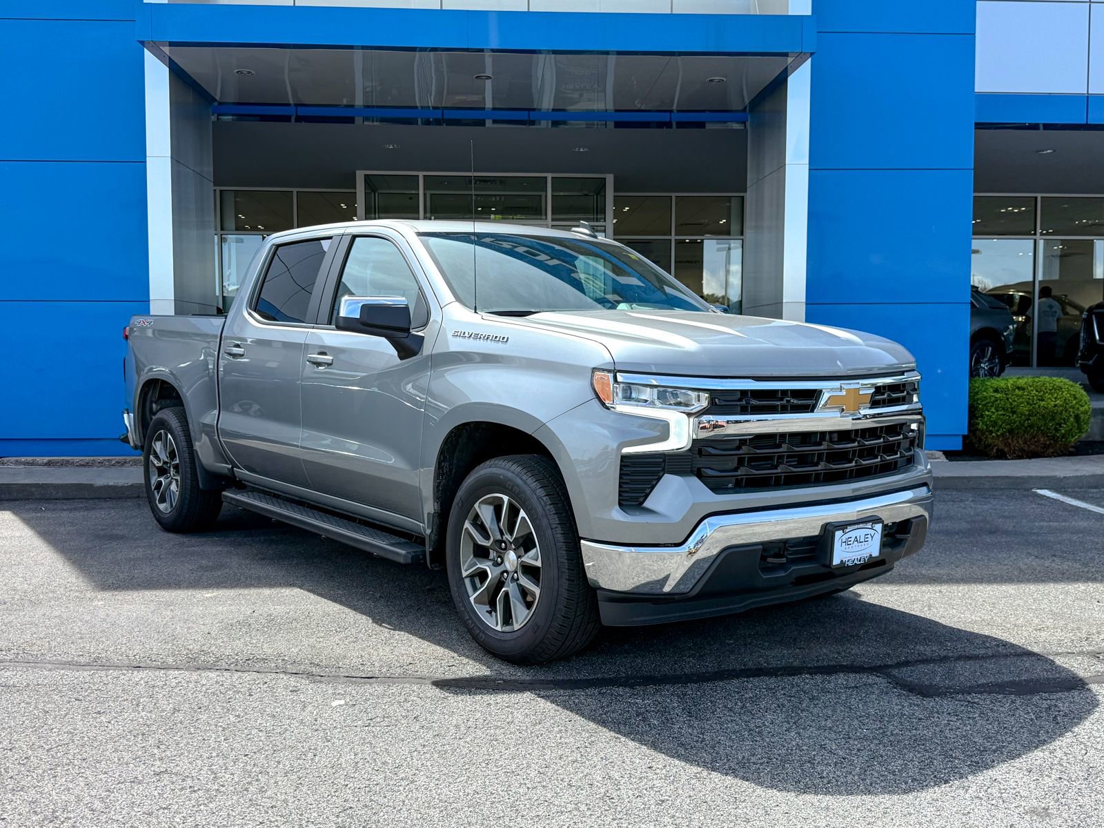 Used 2024 Chevrolet Silverado 1500 LT