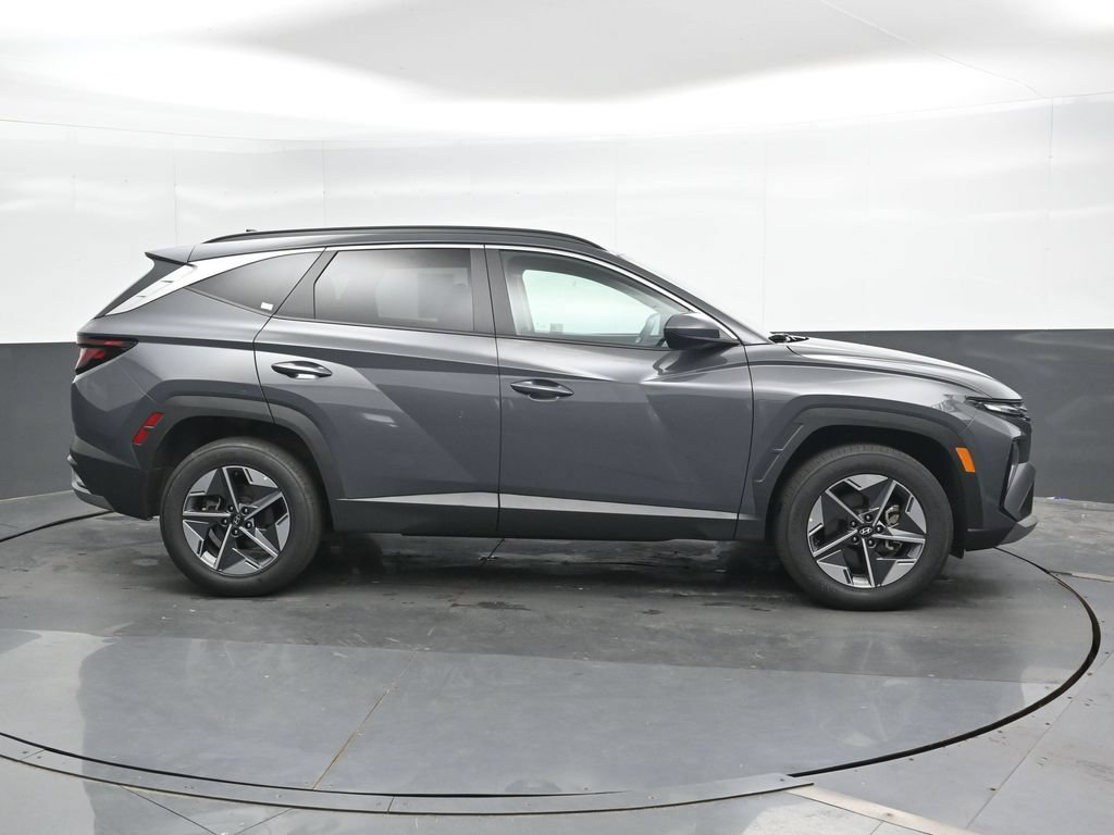 Used 2025 Hyundai Tucson SEL AWD/4WD image 4