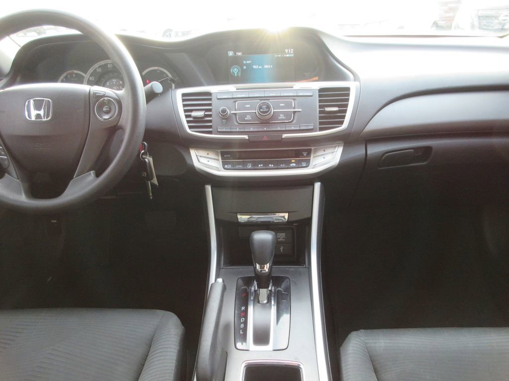 Used 2014 Honda Accord LX image 13
