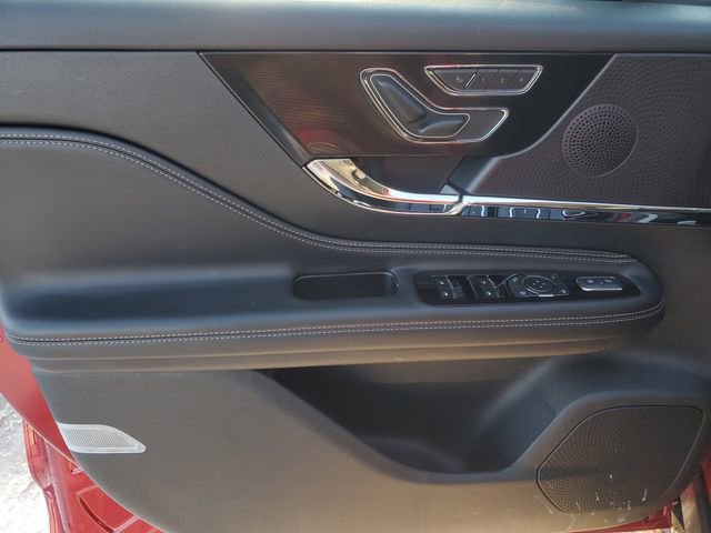 Certified 2024 Lincoln Corsair AWD w/ Equipment Group 101A image 8
