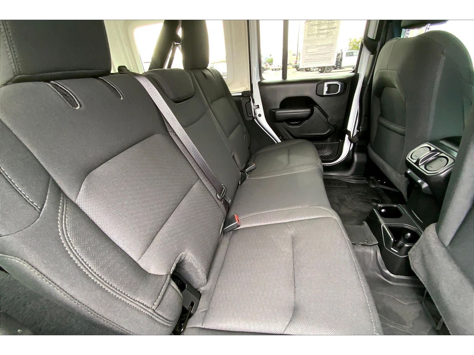 Used 2022 Jeep Wrangler Unlimited Sport AWD/4WD image 27