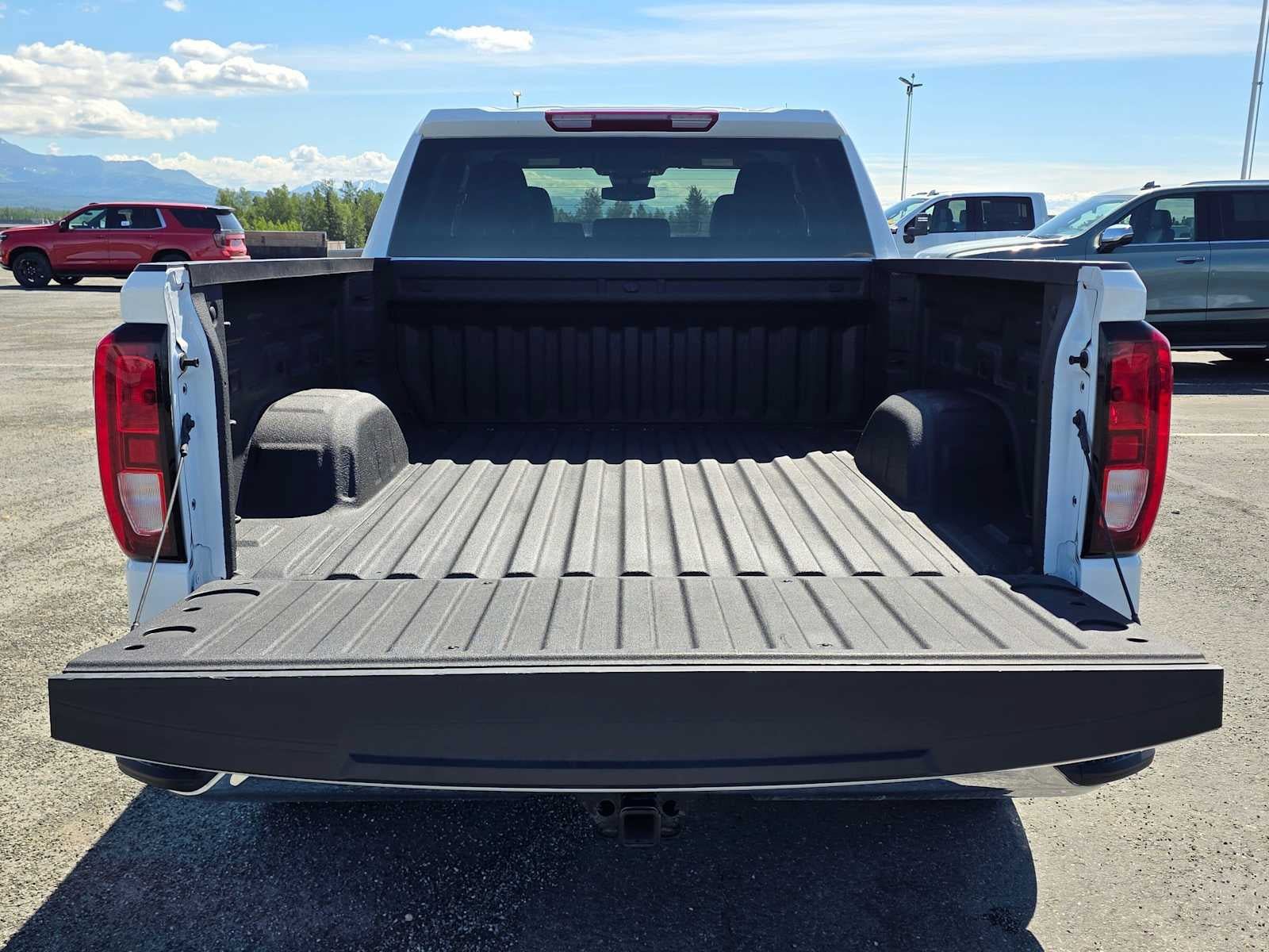 Certified 2025 GMC Sierra 1500 Pro w/ Pro Value Package AWD/4WD image 13