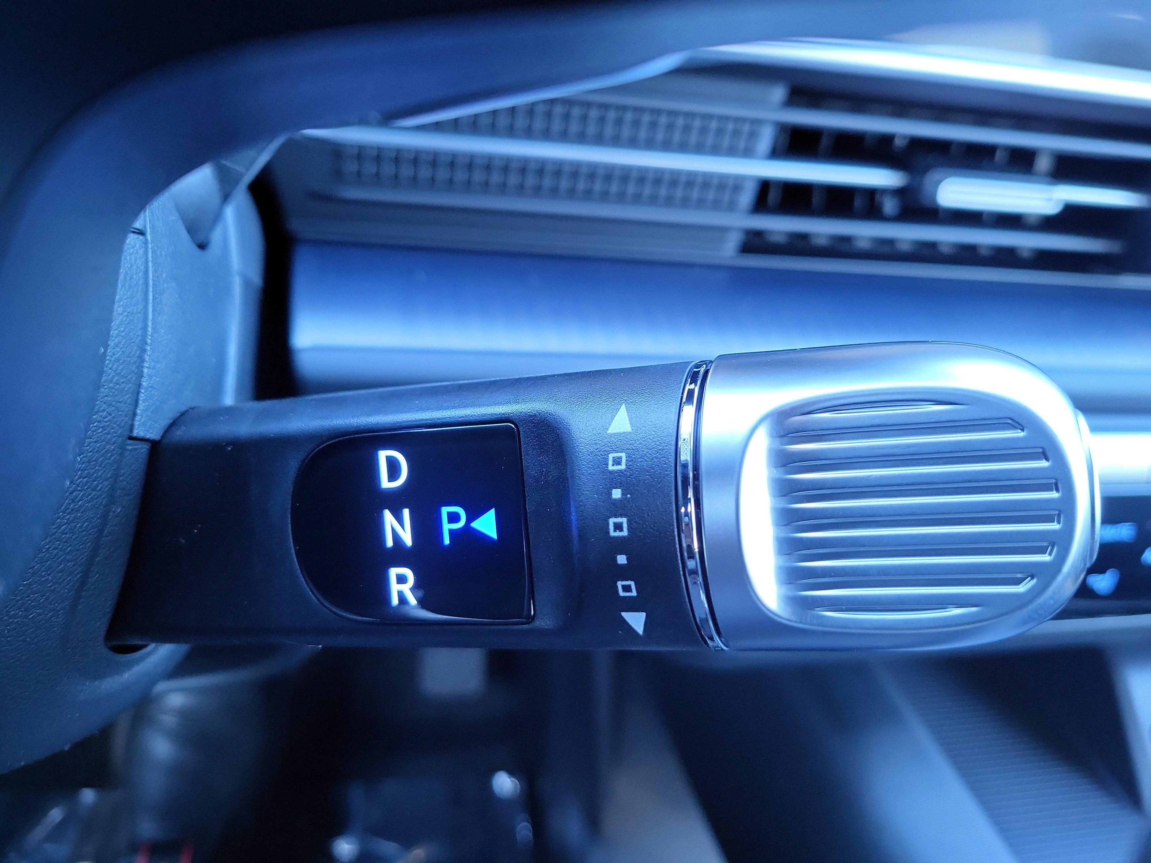 New 2025 Hyundai Ioniq 6 SE AWD/4WD image 18