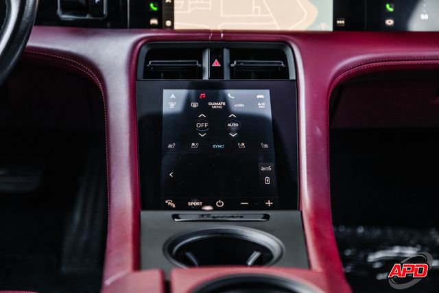 Used 2021 Porsche Taycan 4S w/ Premium Package image 18