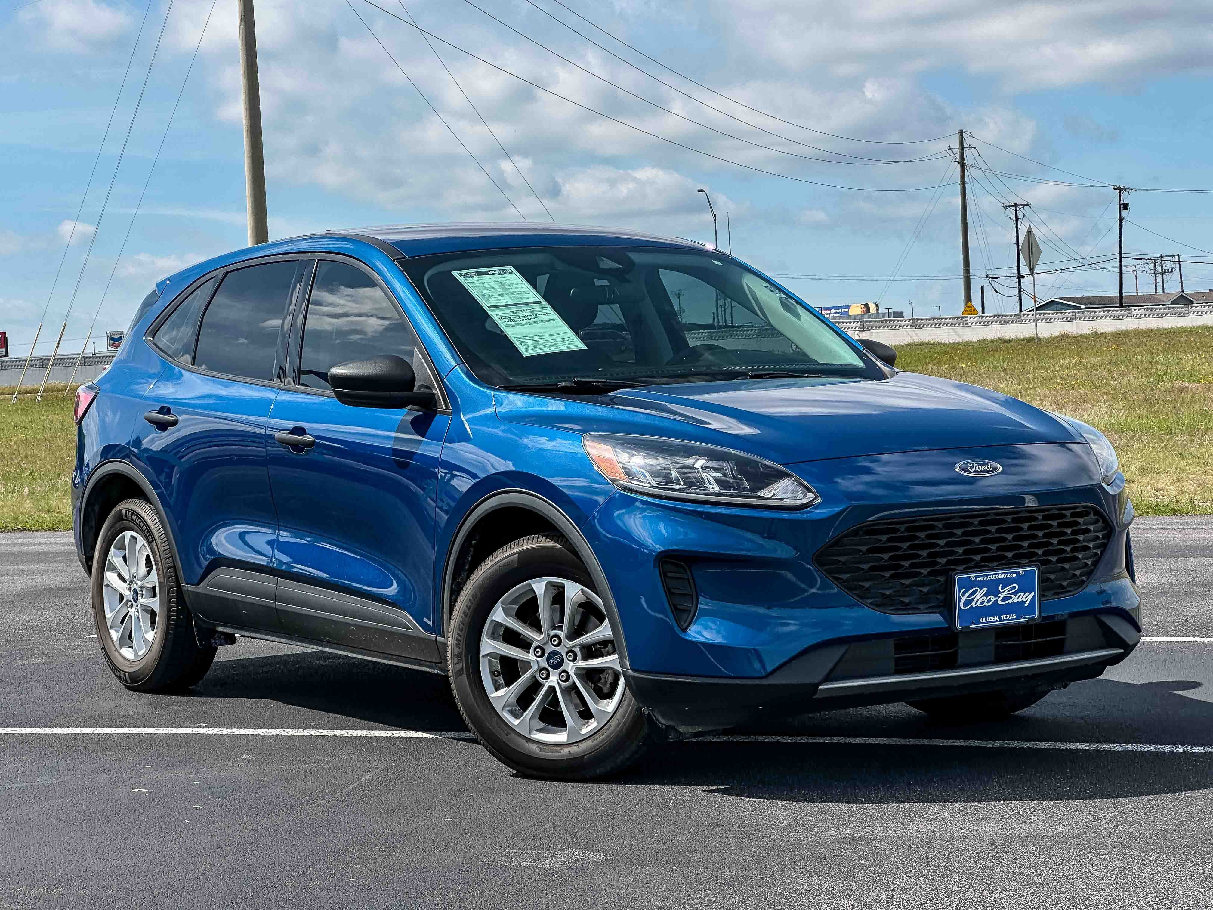 Used 2022 Ford Escape S FWD image 2