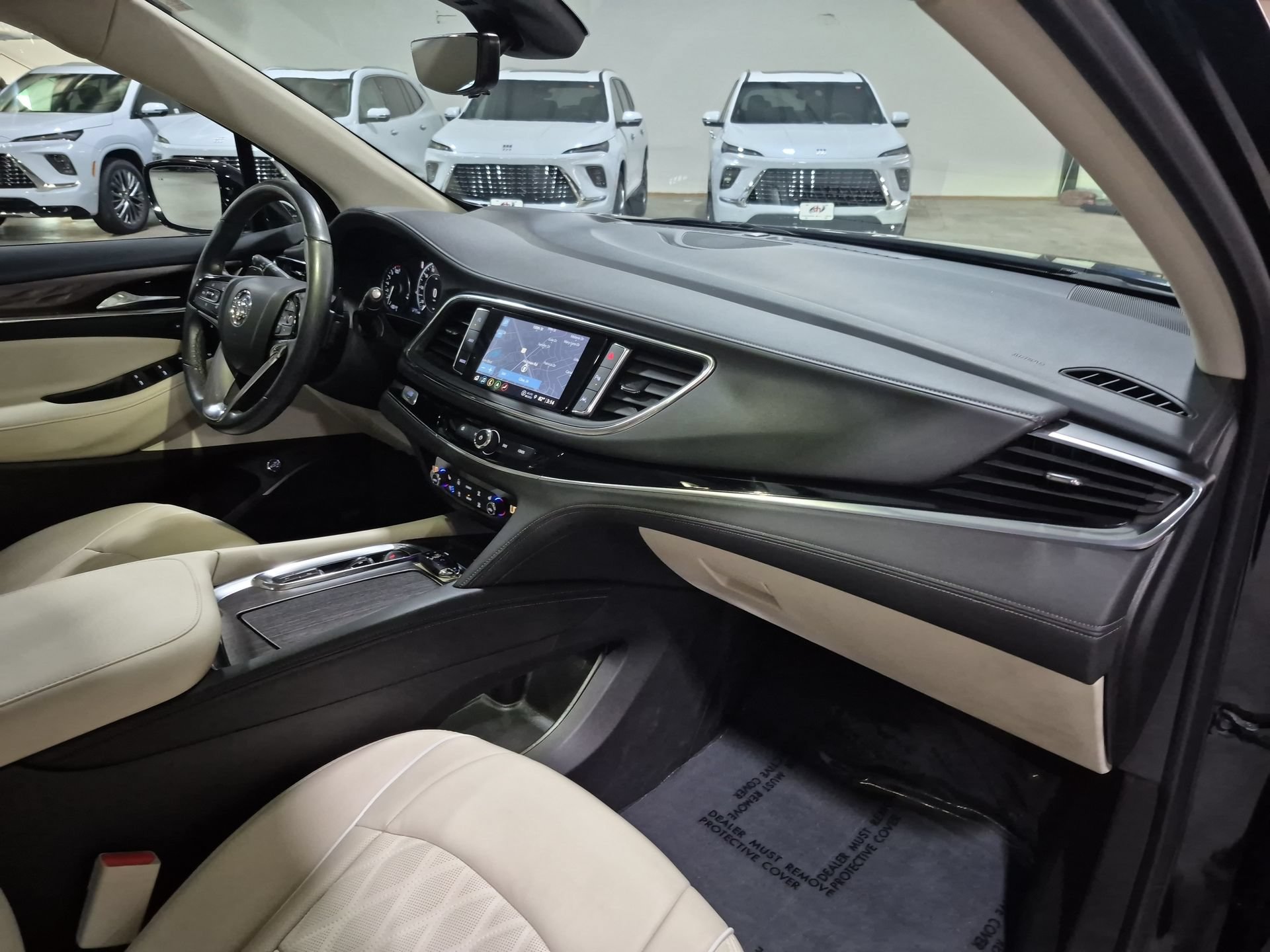 Used 2022 Buick Enclave Avenir w/ Avenir Technology Package AWD/4WD image 31