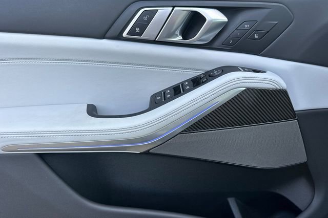 Used 2026 BMW X5 M60i image 10