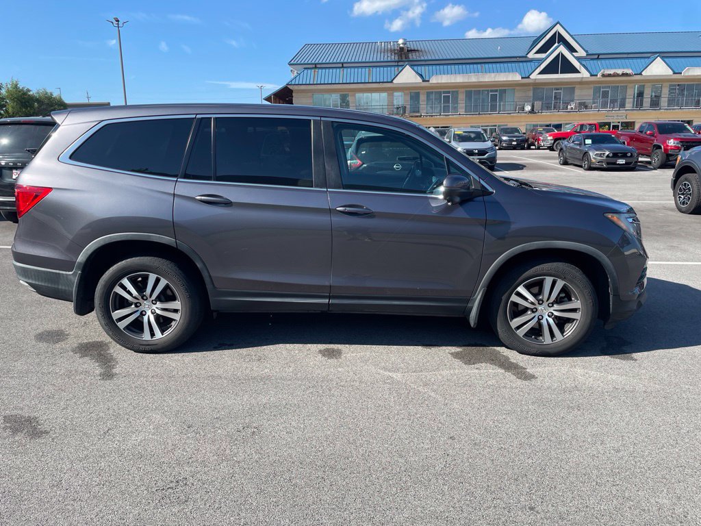 Used 2018 Honda Pilot EX image 3