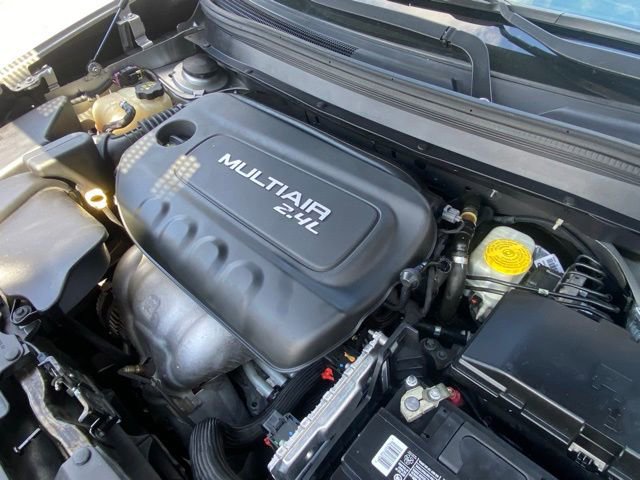 Used 2017 Jeep Cherokee Latitude w/ Comfort & Sound Group image 13