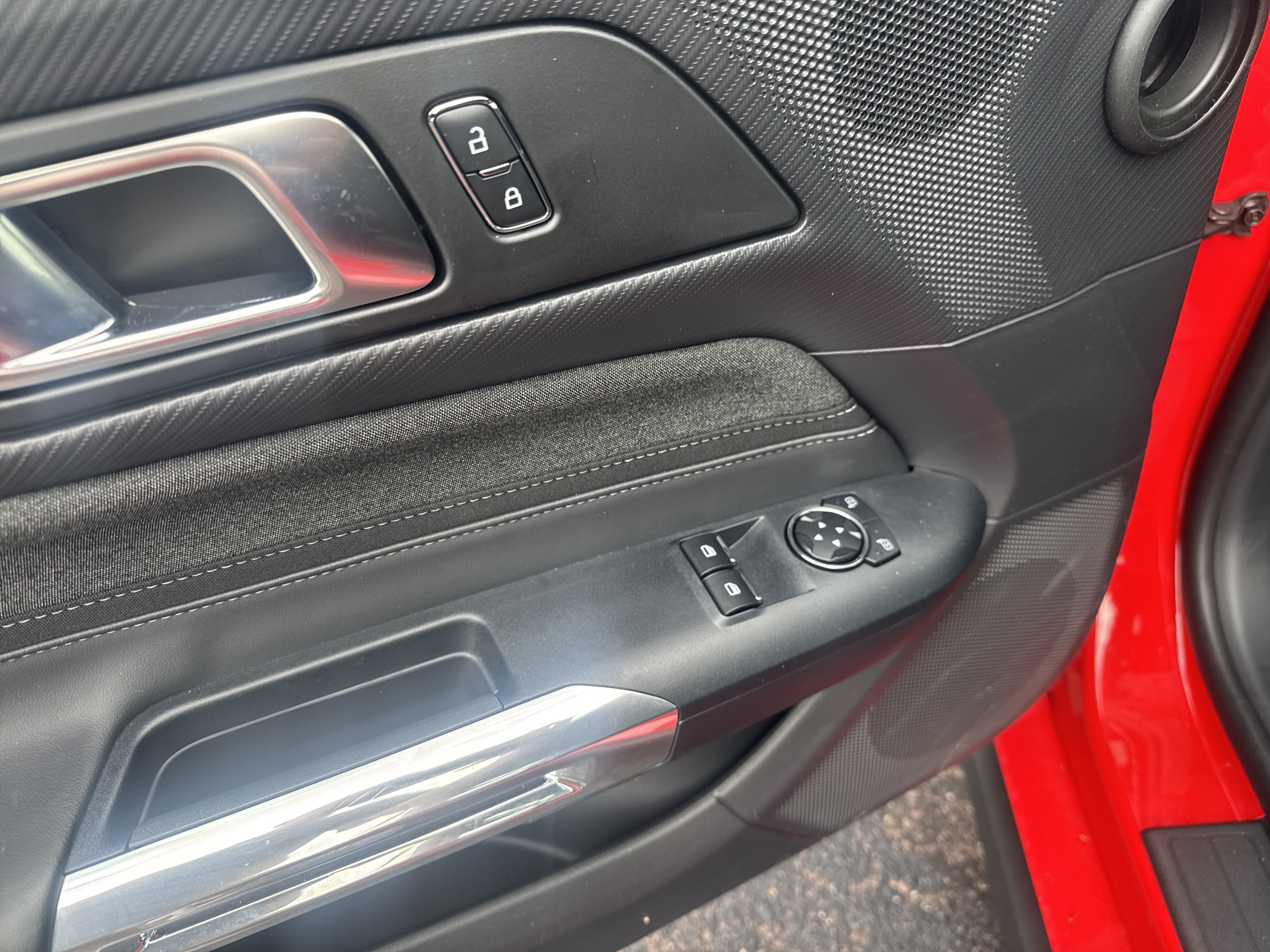 Used 2025 Ford Mustang GT RWD image 15
