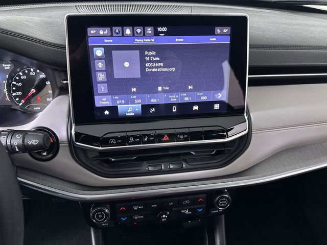 Used 2024 Jeep Compass Limited image 13