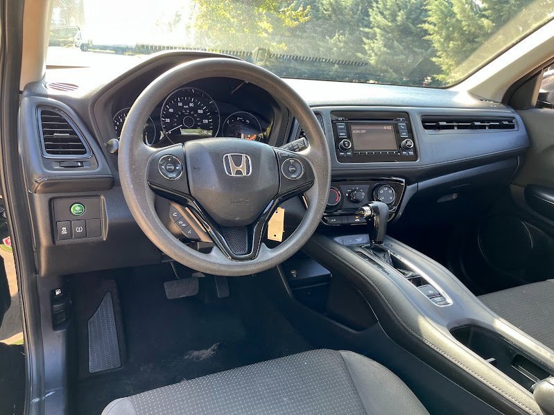 Used 2019 Honda HR-V LX image 10