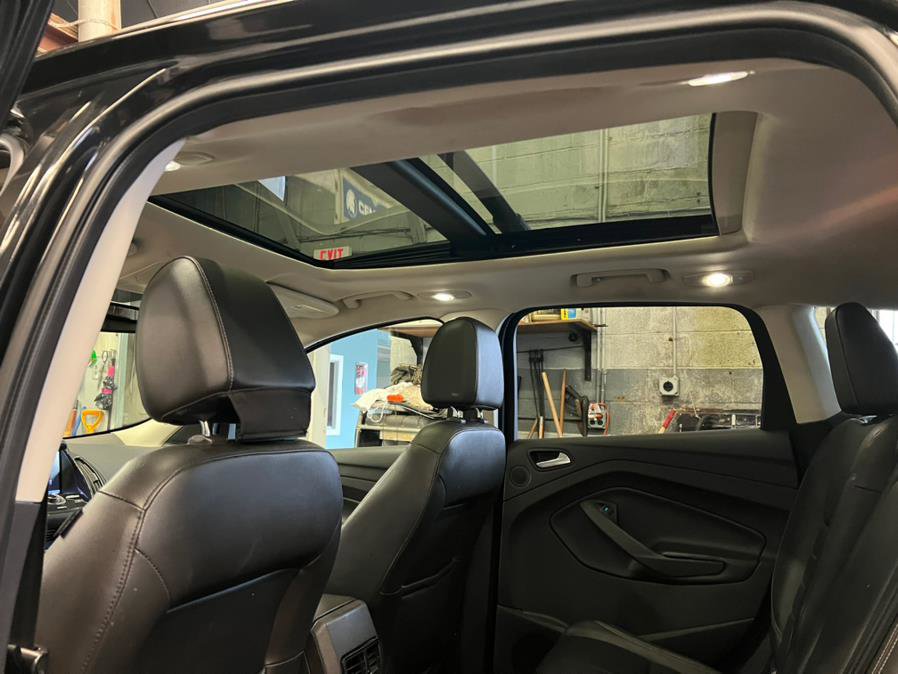 Used 2013 Ford Escape SEL FWD image 9
