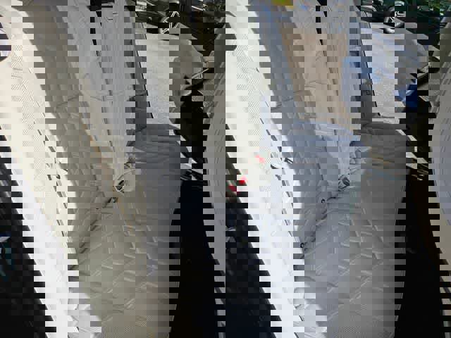 Used 2025 BMW 760i xDrive w/ Premium Package image 21