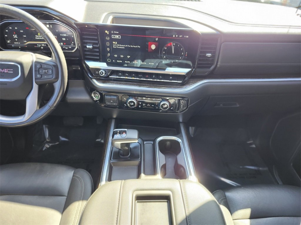 Used 2022 GMC Sierra 1500 Elevation w/ Elevation Premium Package image 12