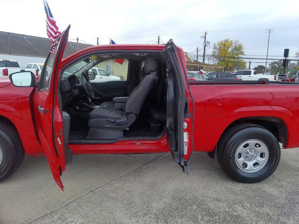 Used 2022 Nissan Frontier S RWD image 20