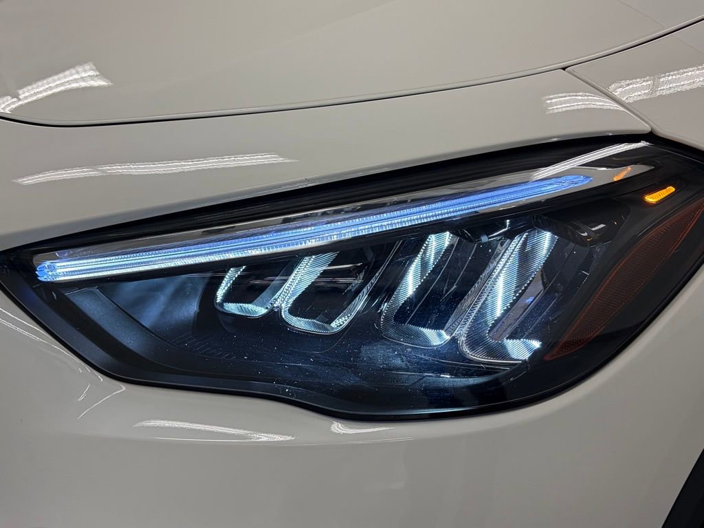 Certified 2025 Mercedes-Benz GLA 250 4MATIC image 11