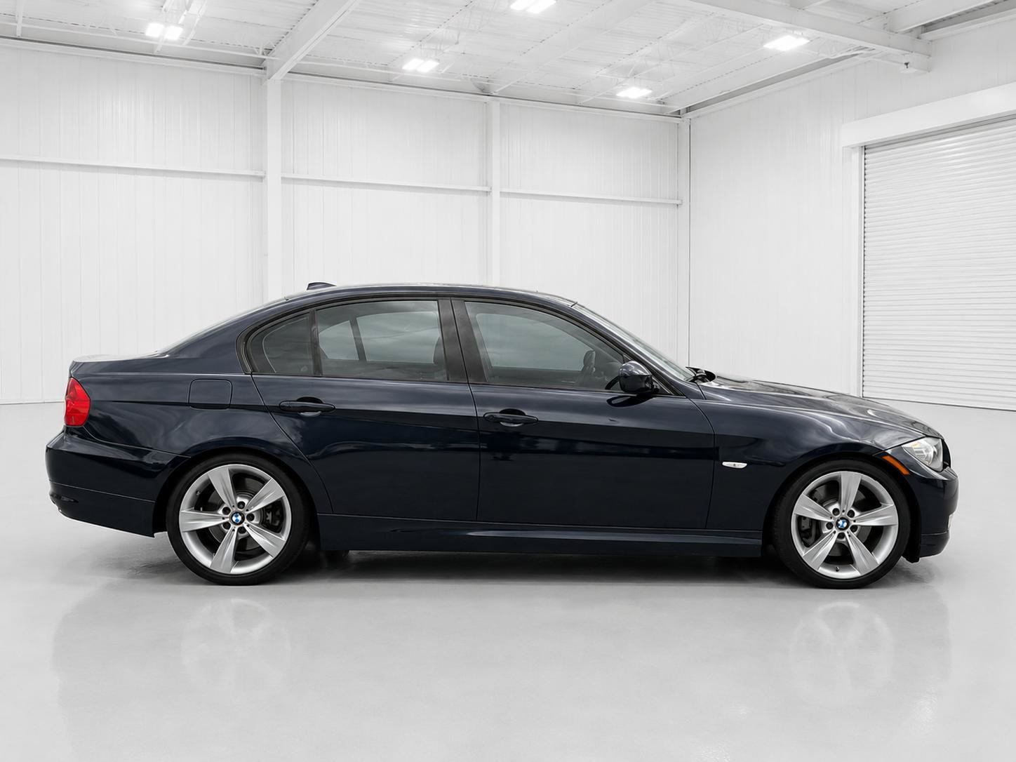 Used 2010 BMW 335i Sedan RWD image 6