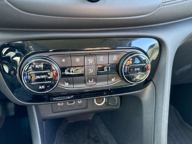 Used 2023 Buick Encore GX Essence w/ Experience Buick Package AWD/4WD image 19