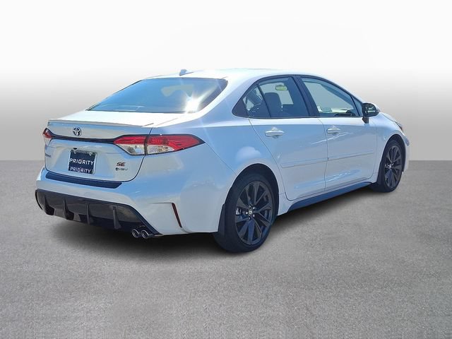 Used 2025 Toyota Corolla SE FWD image 4