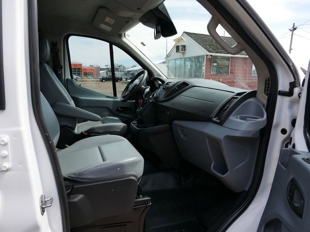 Certified 2018 Ford Transit 150 130 Low Roof image 9
