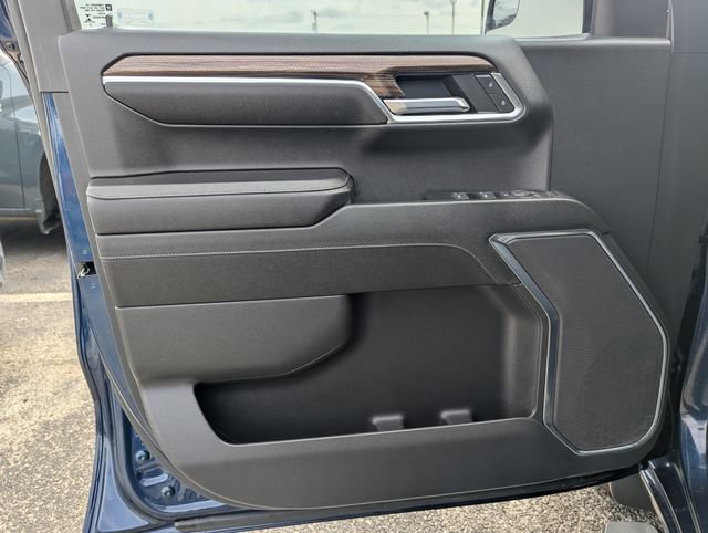 Used 2023 Chevrolet Silverado 1500 LT AWD/4WD image 13