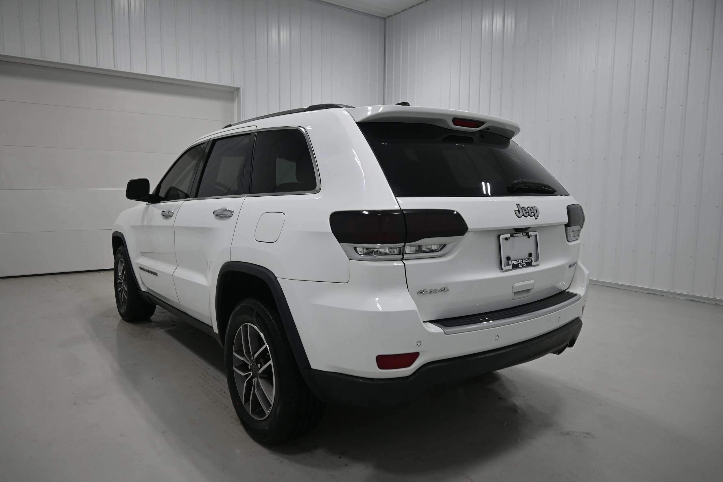 Used 2021 Jeep Grand Cherokee Limited AWD/4WD image 33