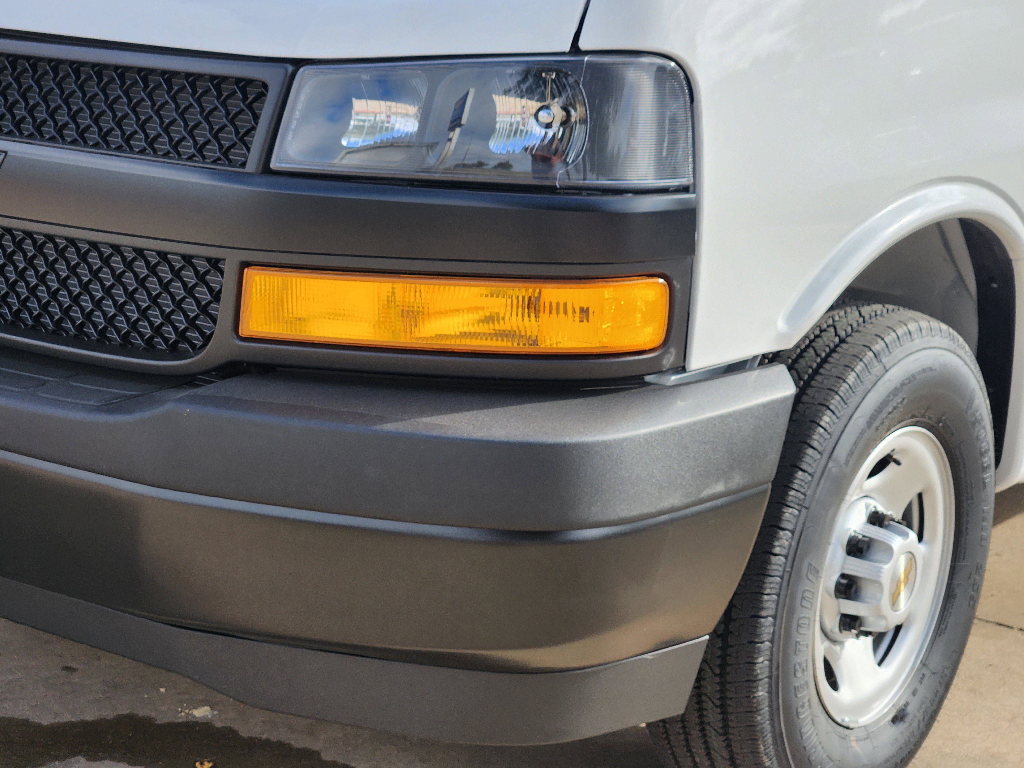 New 2025 Chevrolet Express 2500 w/ Driver Convenience Package image 15