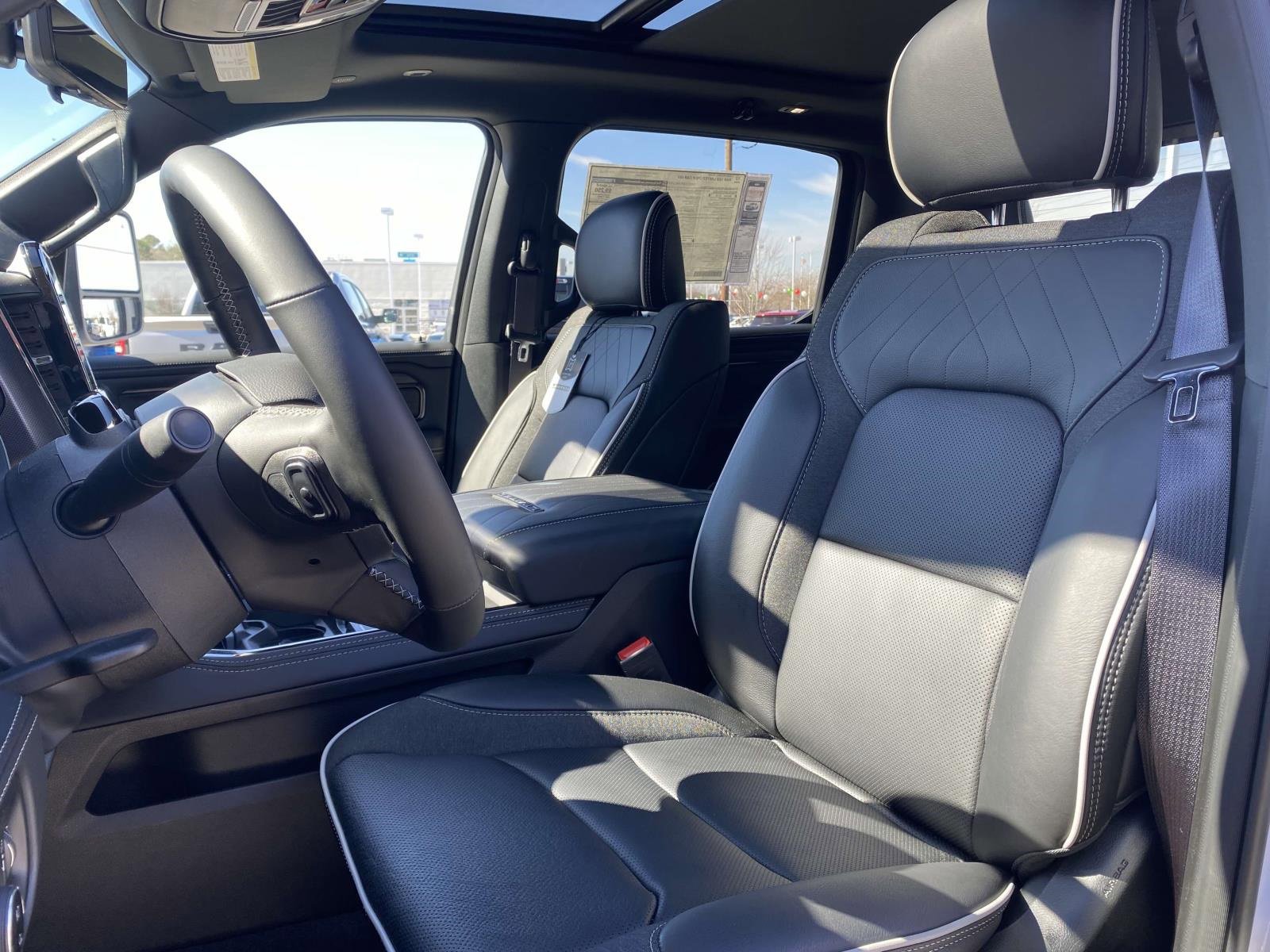 New 2025 RAM 1500 Limited image 12