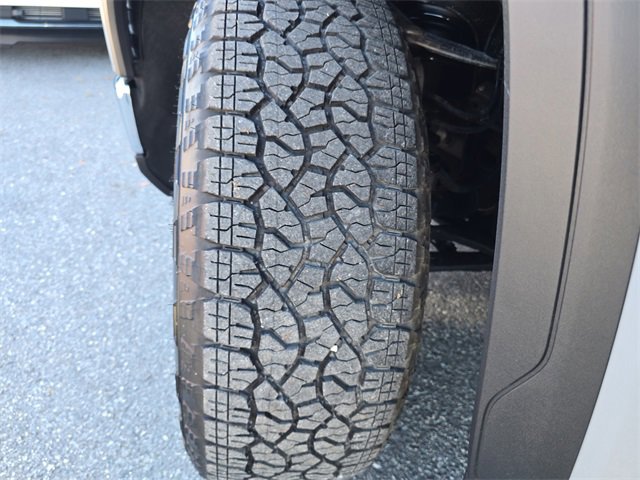 New 2025 GMC Sierra 1500 SLE w/ Preferred Package image 30