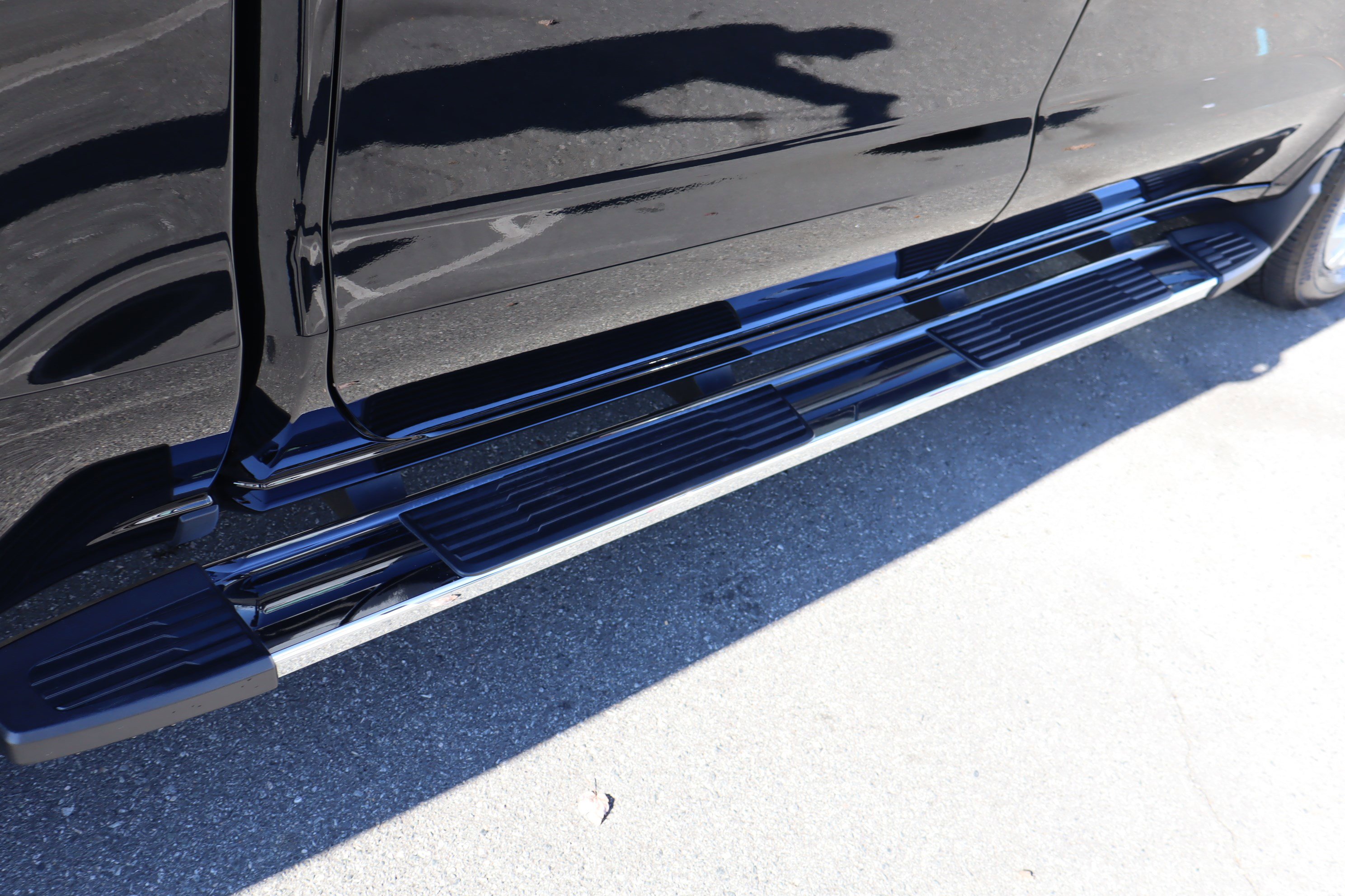 Used 2024 Chevrolet Silverado 1500 LTZ w/ Technology Package image 12