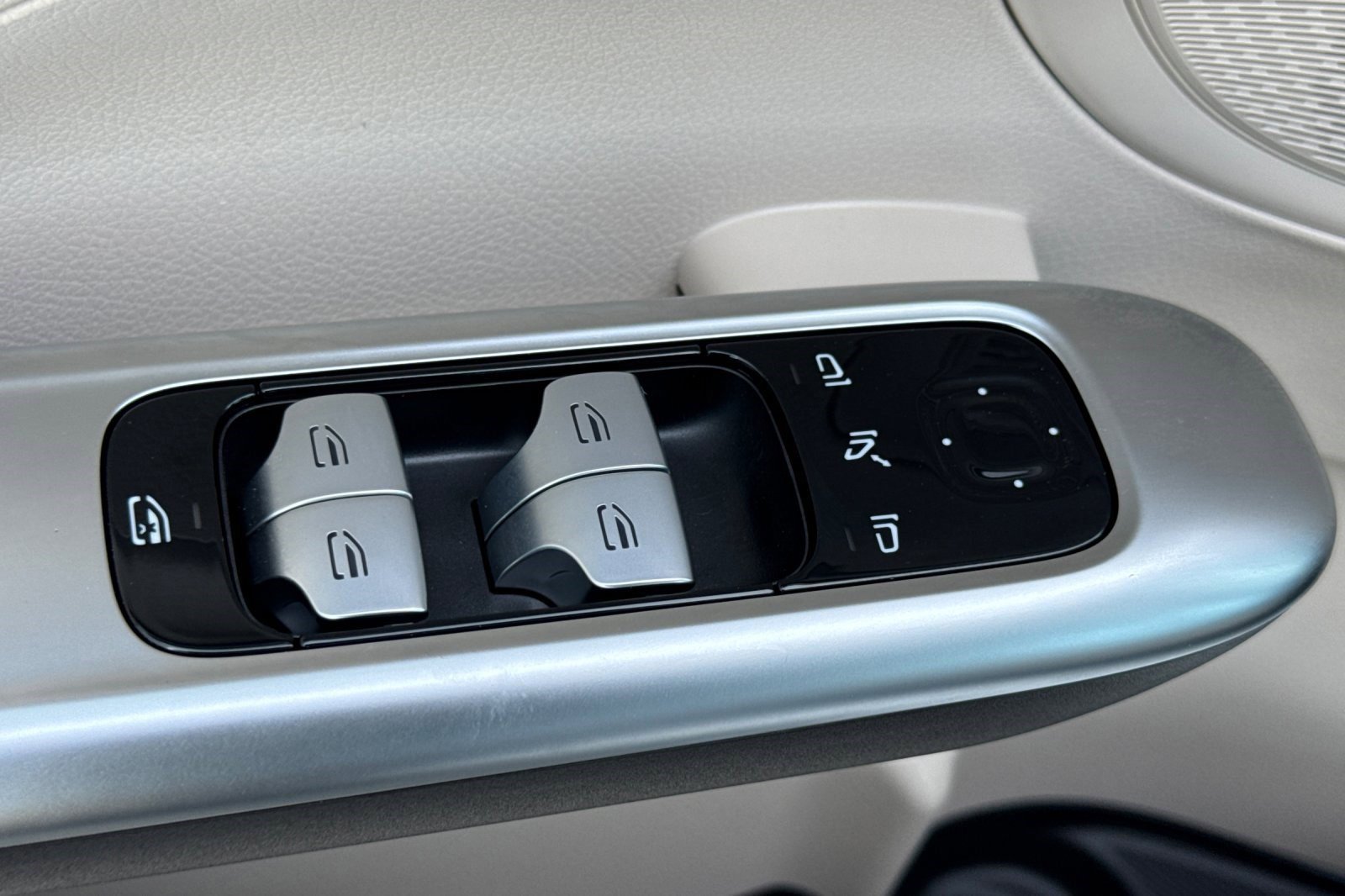 Certified 2026 Mercedes-Benz C 300 Sedan image 12