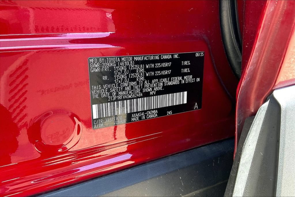 Used 2025 Toyota RAV4 XLE AWD/4WD image 34