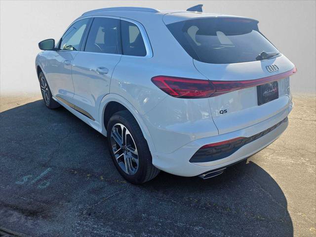 Used 2025 Audi Q5 Premium w/ Convenience Package AWD/4WD image 5