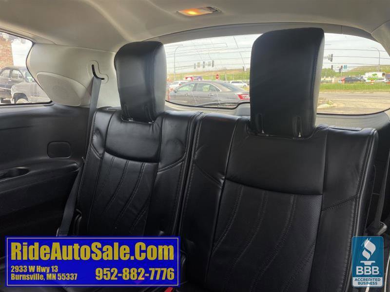 Used 2013 INFINITI JX35 AWD w/ Premium Pkg image 13