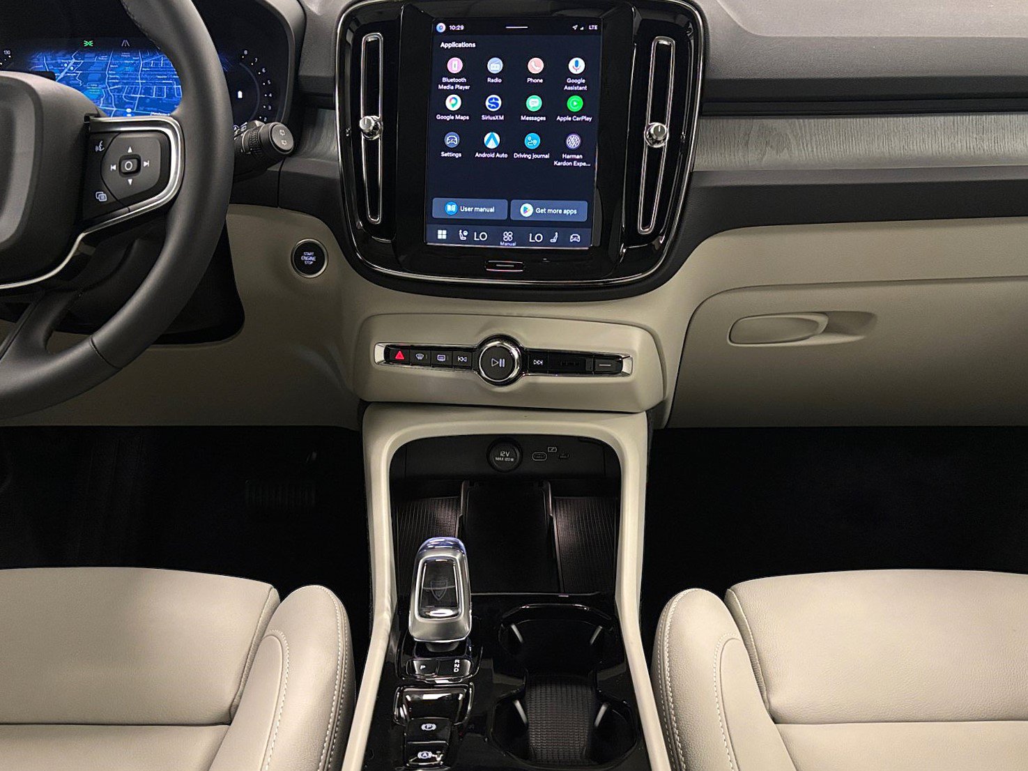 New 2026 Volvo XC40 B5 Ultra w/ Climate Package AWD/4WD image 16
