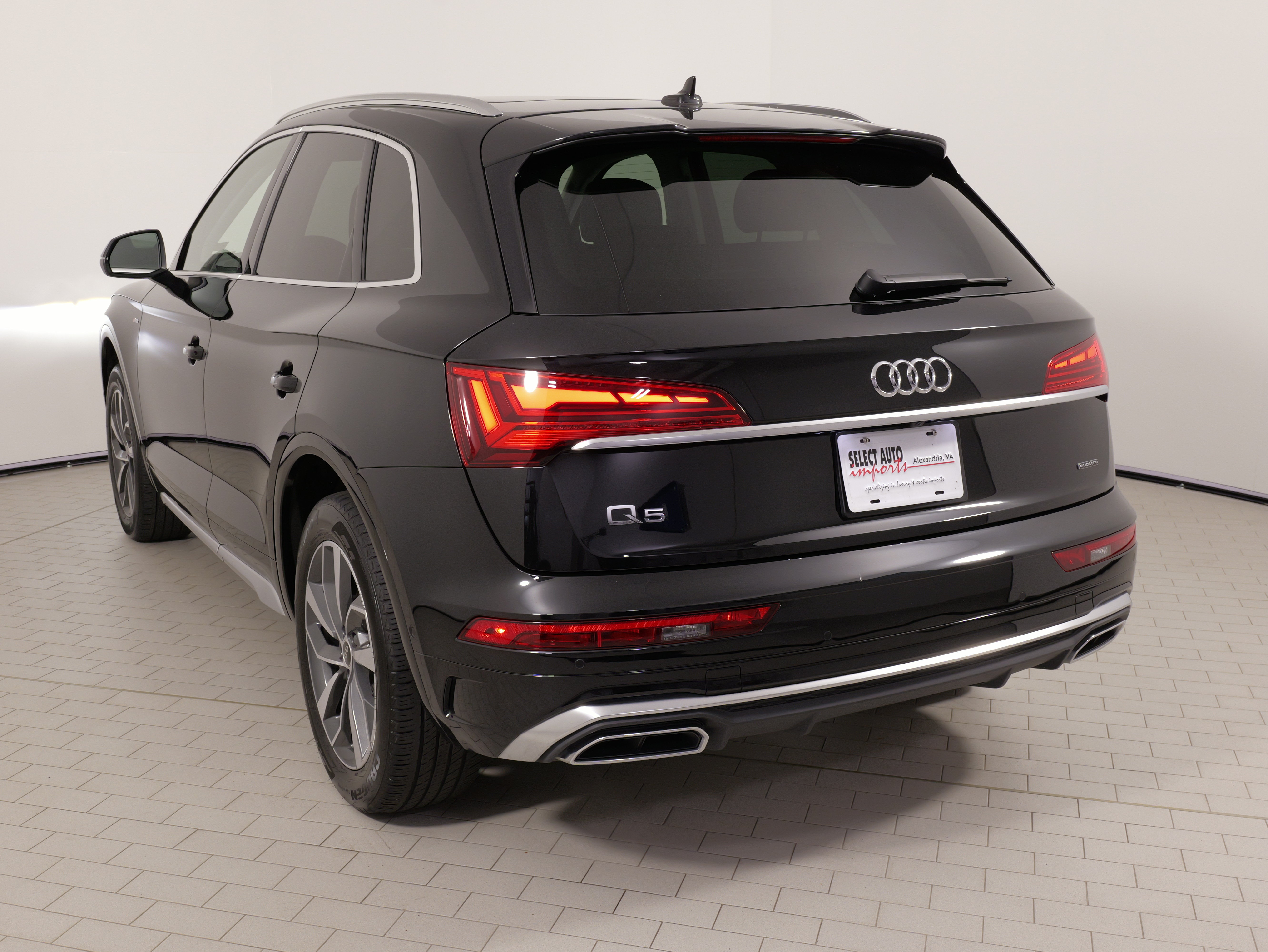 Used 2023 Audi Q5 2.0T Prestige AWD/4WD image 15