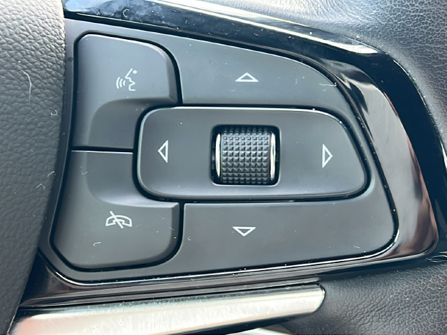 Used 2024 Buick Enclave Essence w/ Experience Buick Package FWD image 22