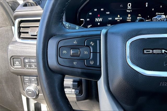Used 2024 GMC Yukon Denali w/ Advanced Technology Package AWD/4WD image 11