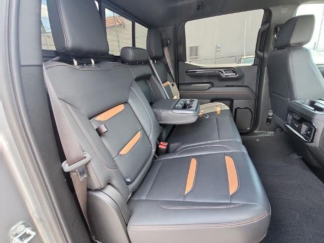 Used 2023 GMC Sierra 1500 AT4 w/ AT4 Premium Package AWD/4WD image 26