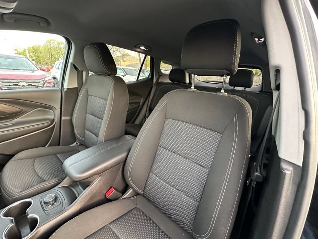 Used 2024 GMC Terrain SLE AWD/4WD image 27