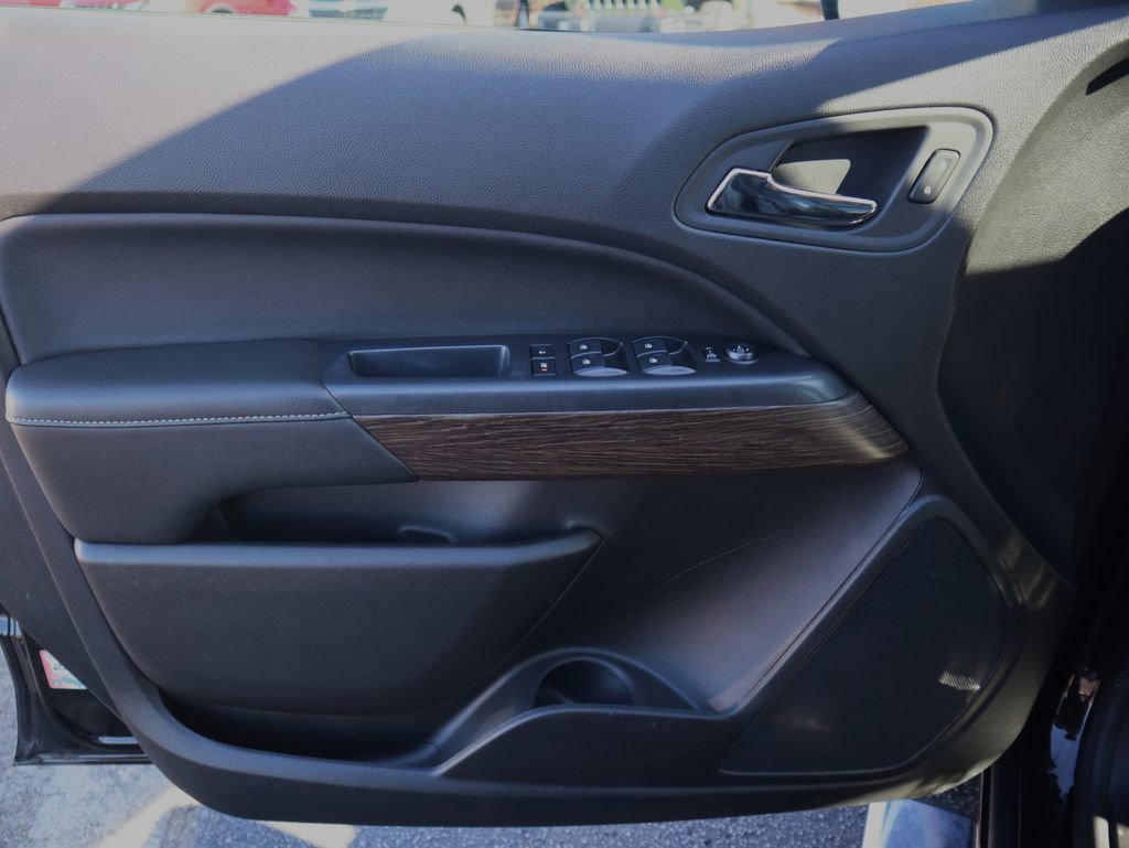 Used 2020 GMC Canyon Denali image 17