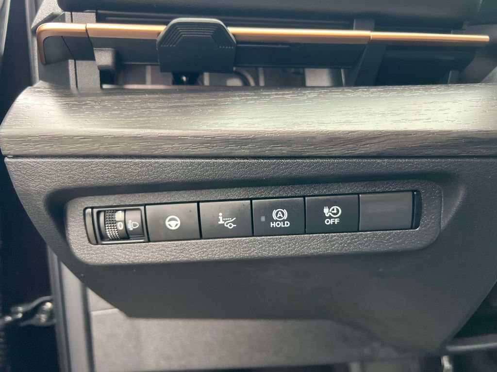 Used 2024 Nissan Ariya FWD image 21