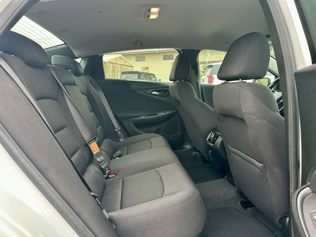 Used 2024 Chevrolet Malibu LT image 11