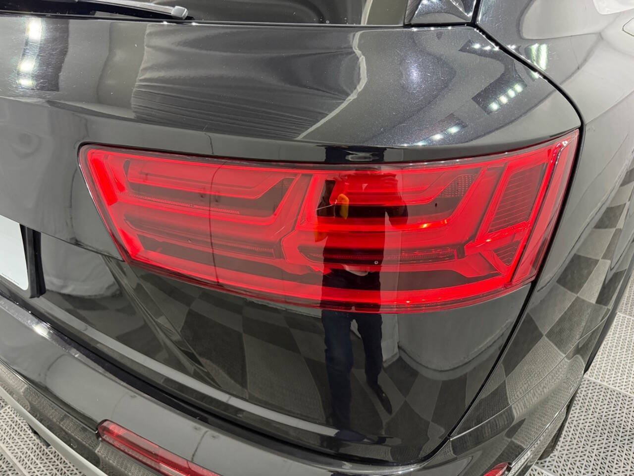 Used 2019 Audi Q7 3.0T Prestige AWD/4WD image 38