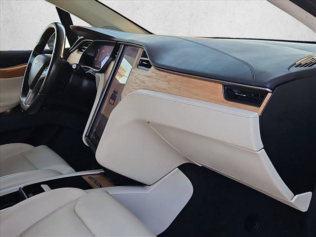 Used 2018 Tesla Model X 75D AWD/4WD image 23